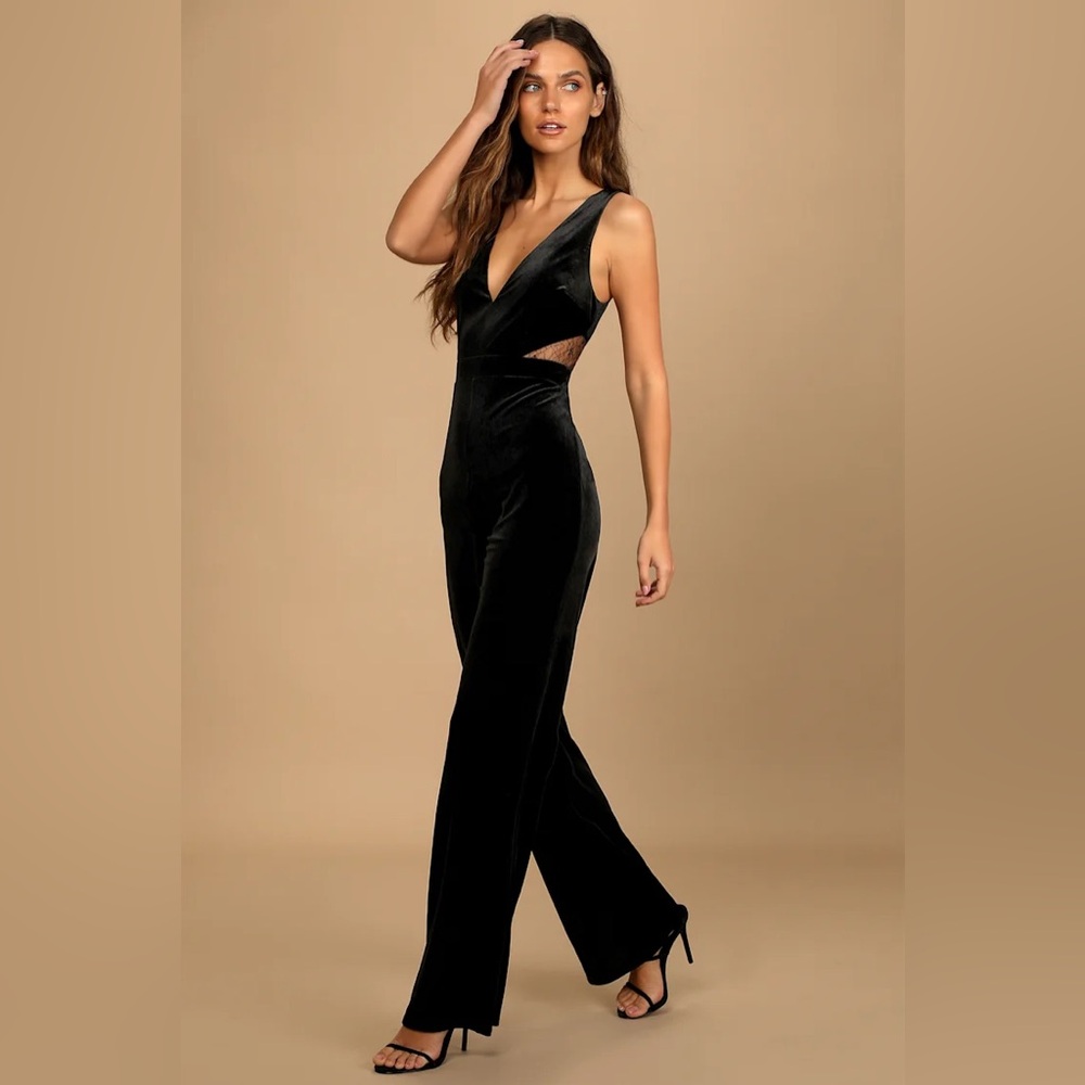 NWT Lulu’s Luxurious Ease Black Velvet Straight Leg Jumpsuit